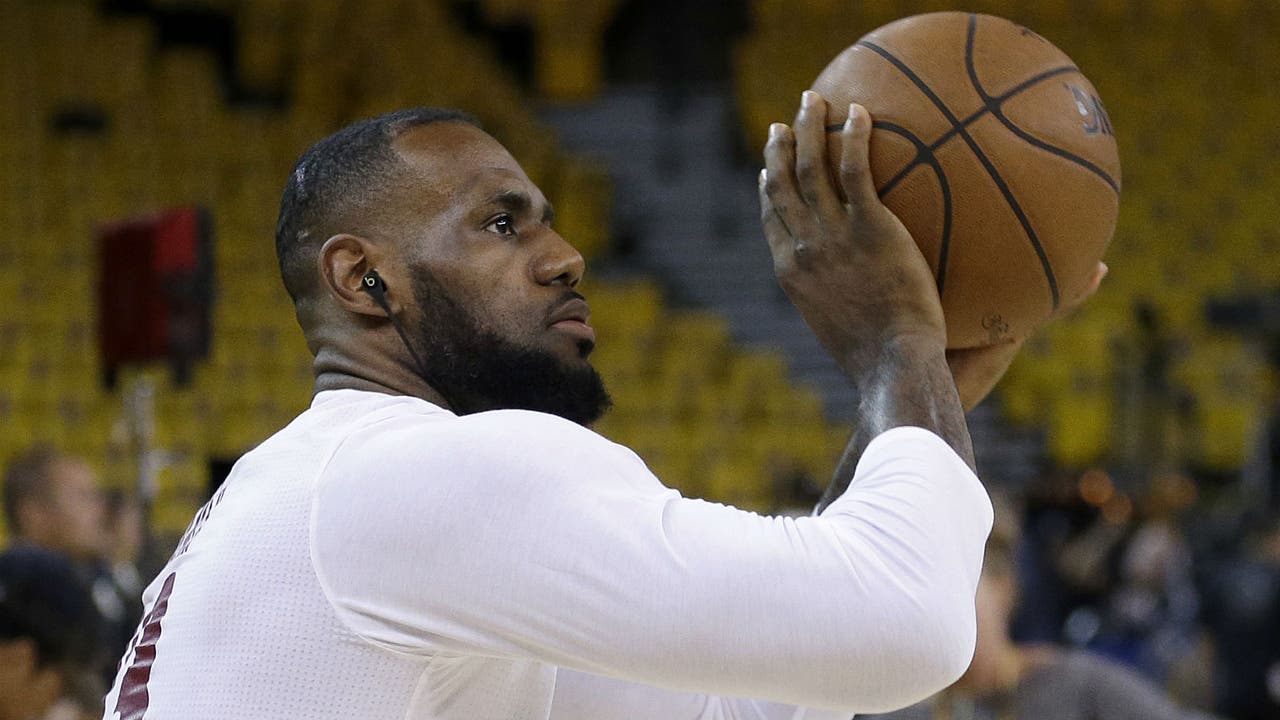 Dribbles: Can LeBron save the Cavs one final time?